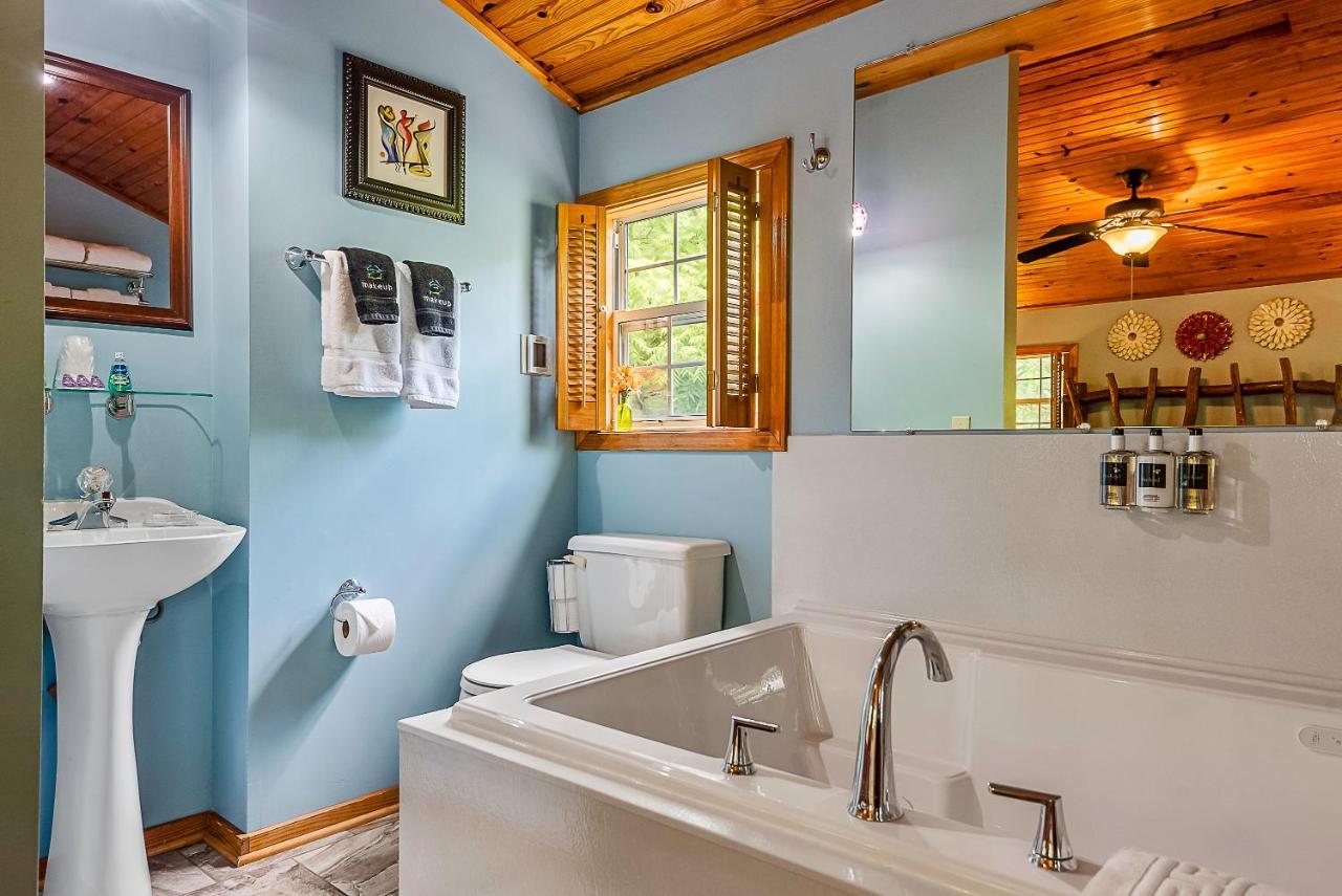 The Woods Cabins Eureka Springs Luaran gambar