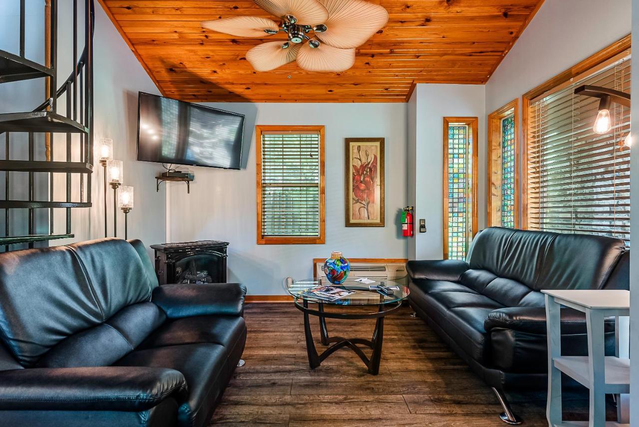 The Woods Cabins Eureka Springs Luaran gambar